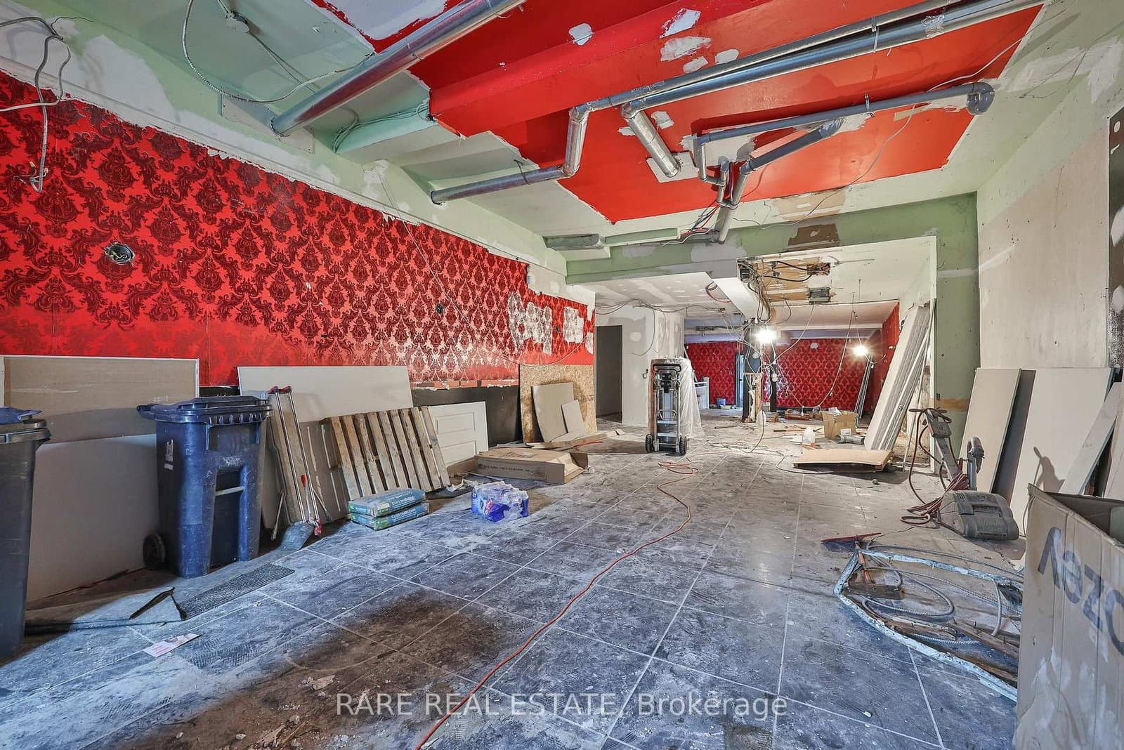 200 Bathurst Street - Image 2