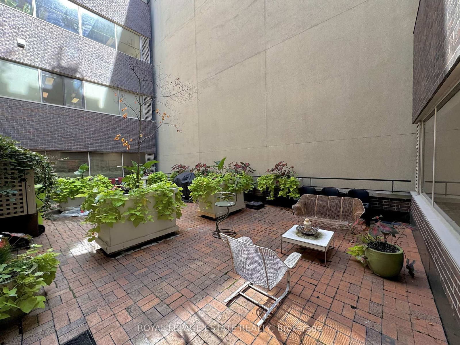 124 Merton Street, Unit 404 - Image 5