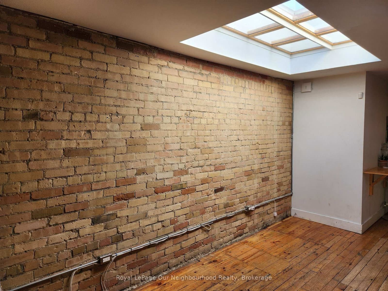 412 Bloor Street W, Unit 301 - Image 3