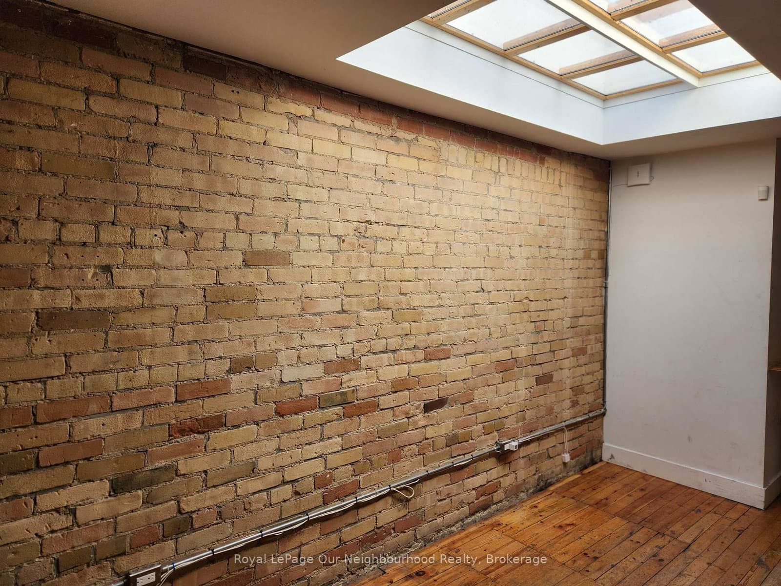 412 Bloor Street W, Unit 301 - Image 4