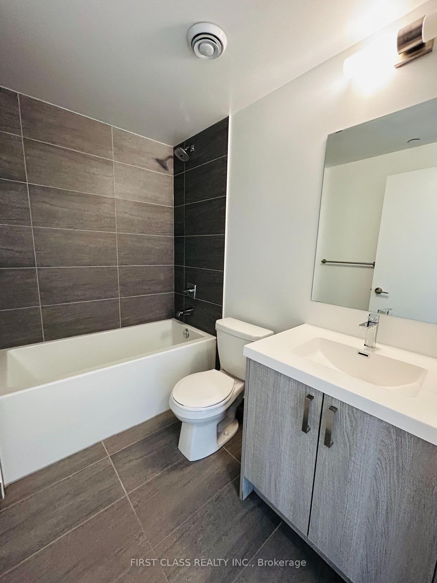 77 Mutual Street, Unit 1806 - Image 6