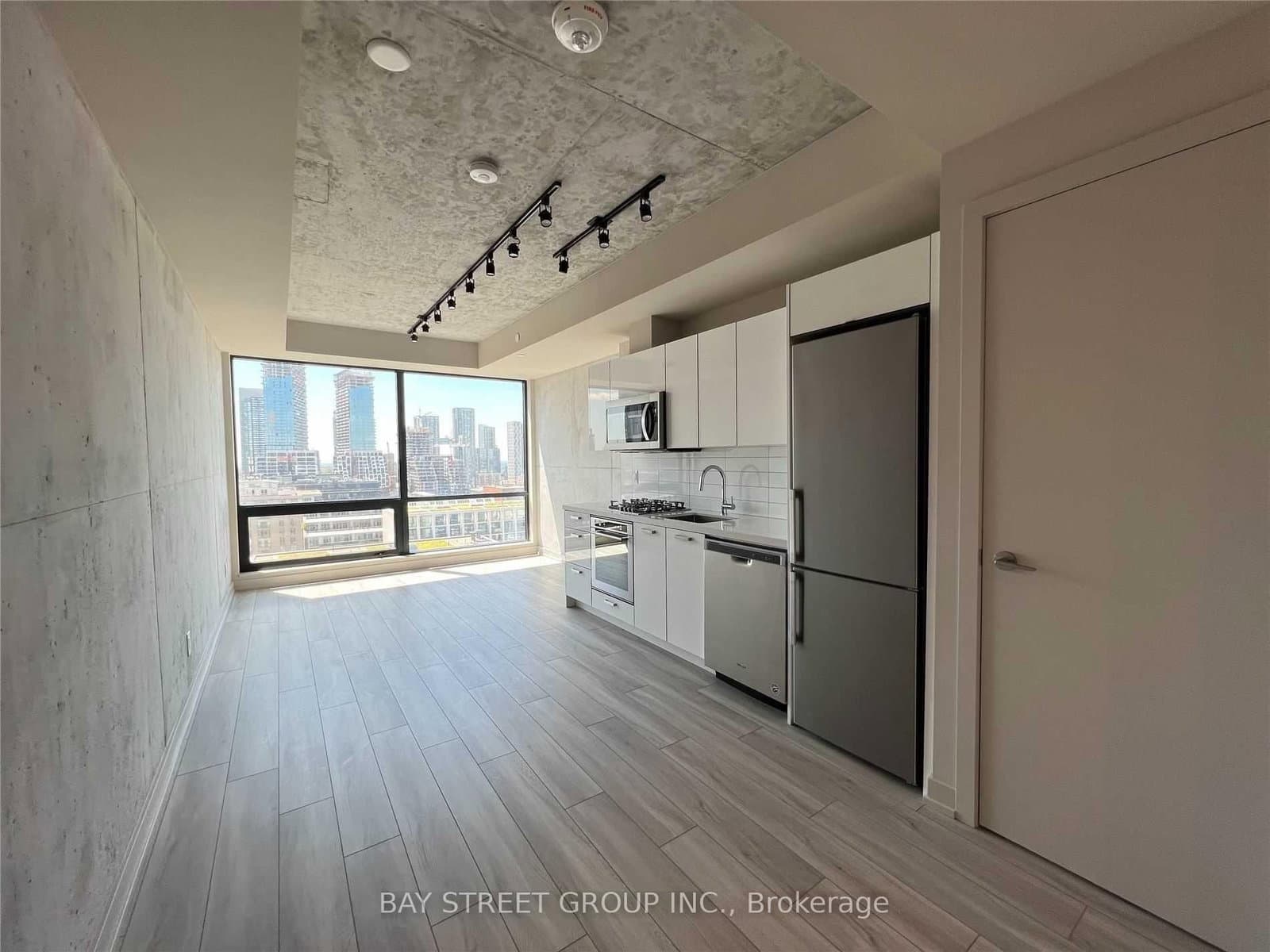 458 Richmond Street W, Unit 1504 - Image 4