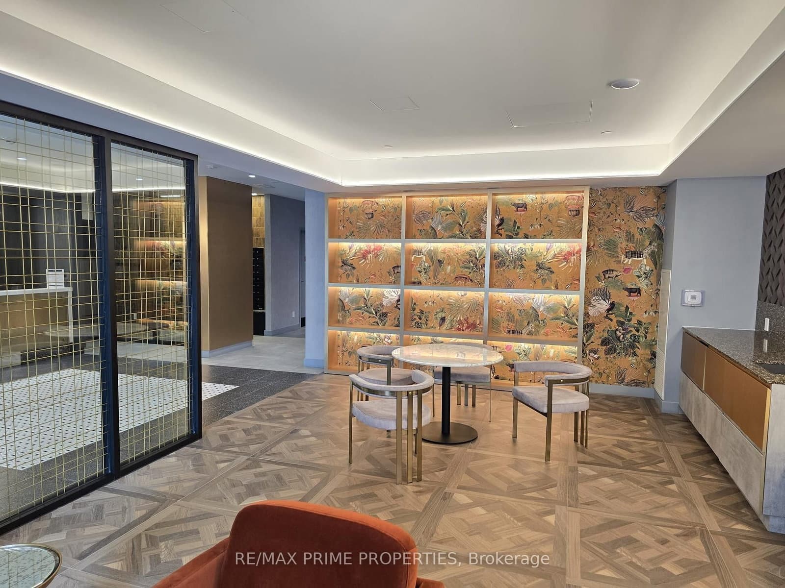 5 Lakeview Avenue, Unit 405 - Image 3