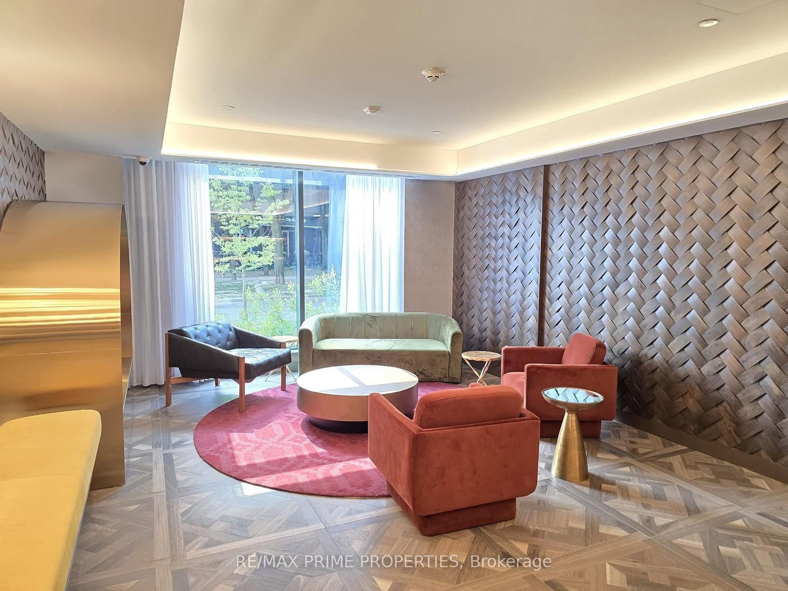 5 Lakeview Avenue, Unit 405 - Image 5