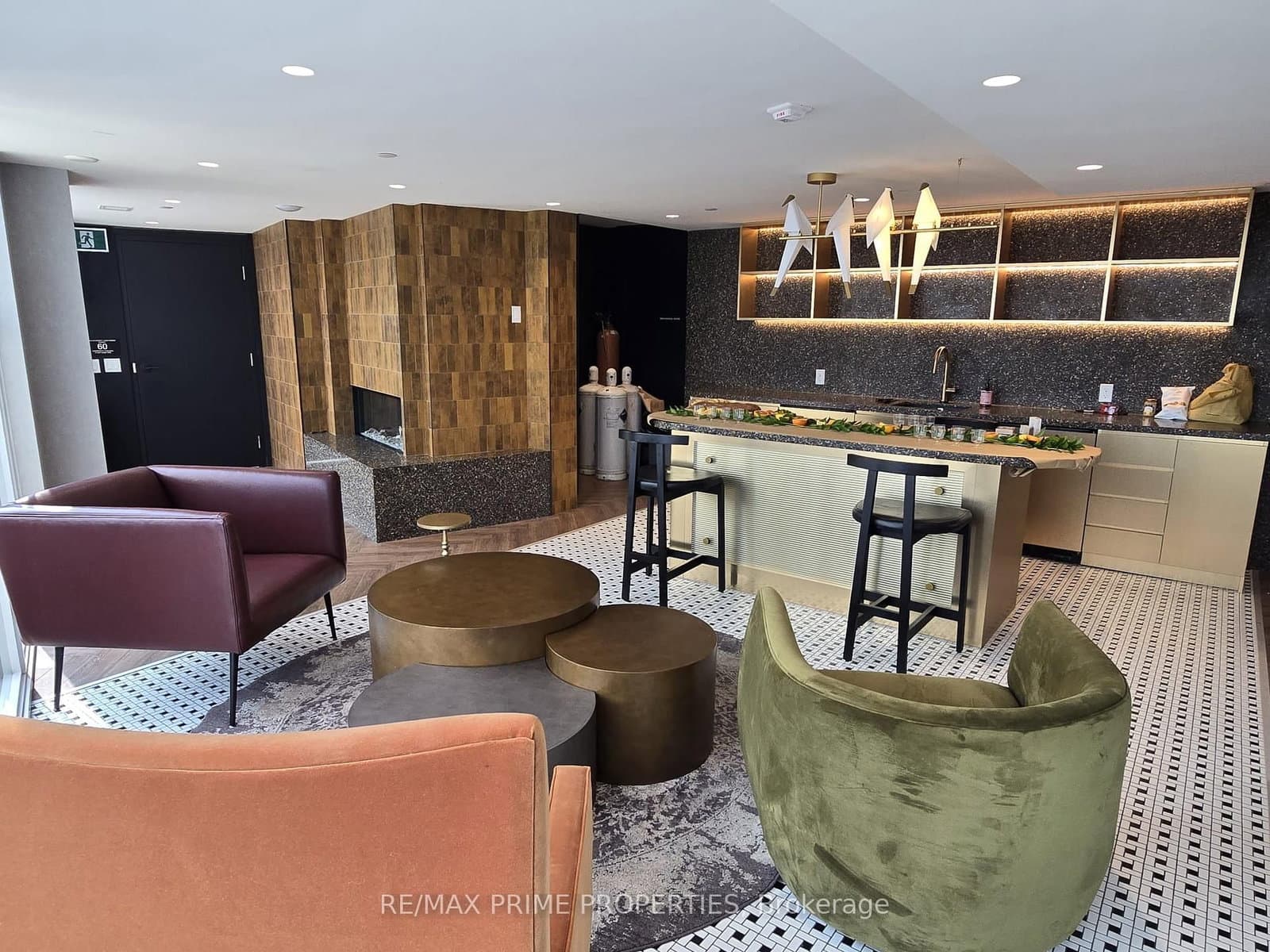 5 Lakeview Avenue, Unit 405 - Image 6