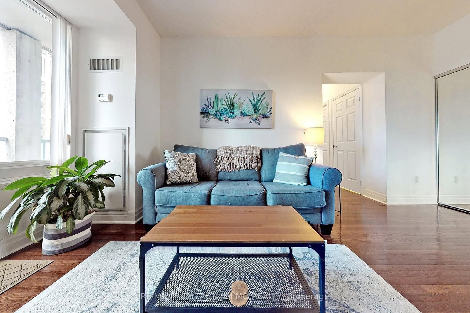 35 Balmuto Street, Unit 1602 - Image 3