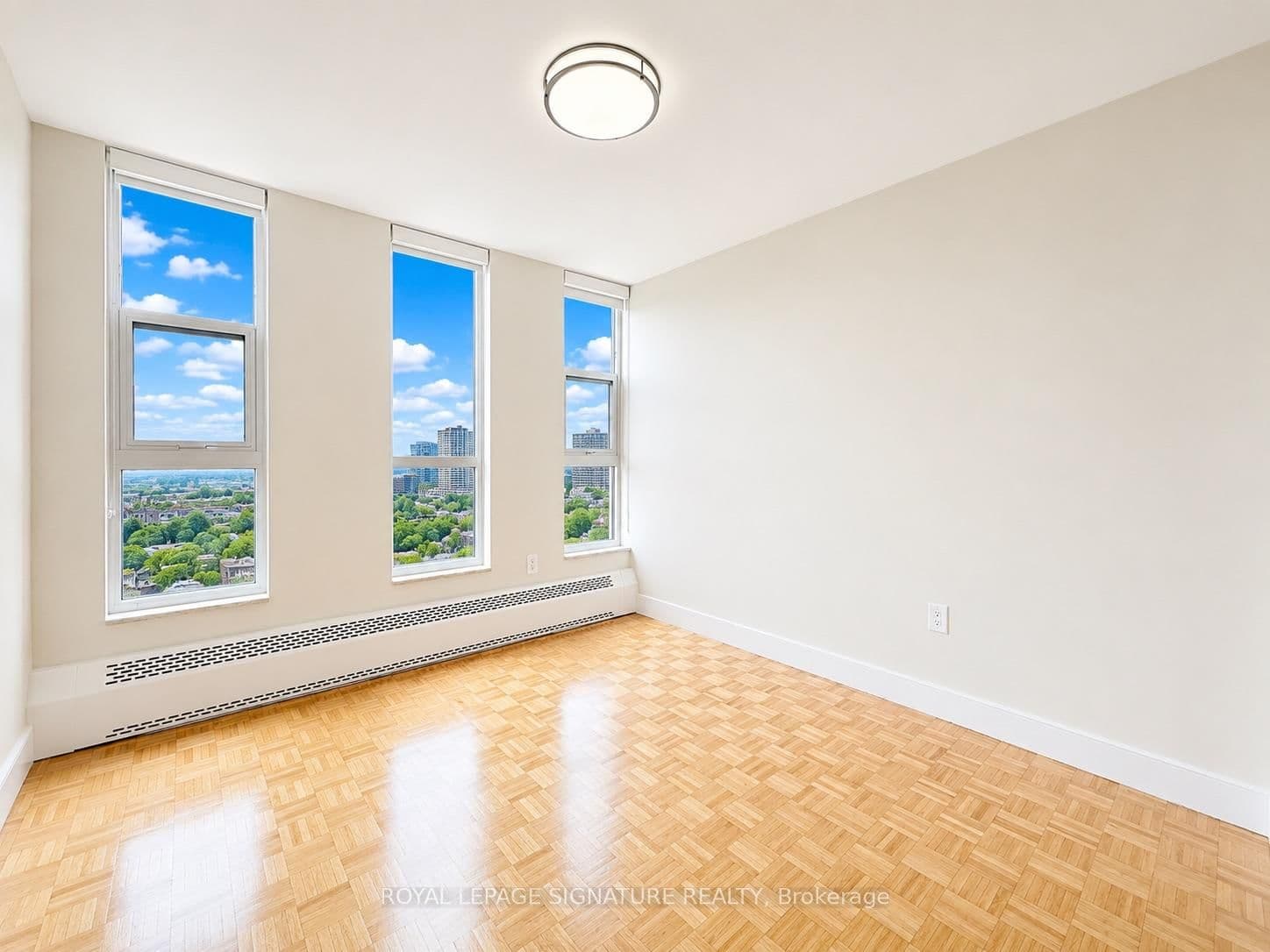 666 Spadina Avenue, Unit 410 - Image 5