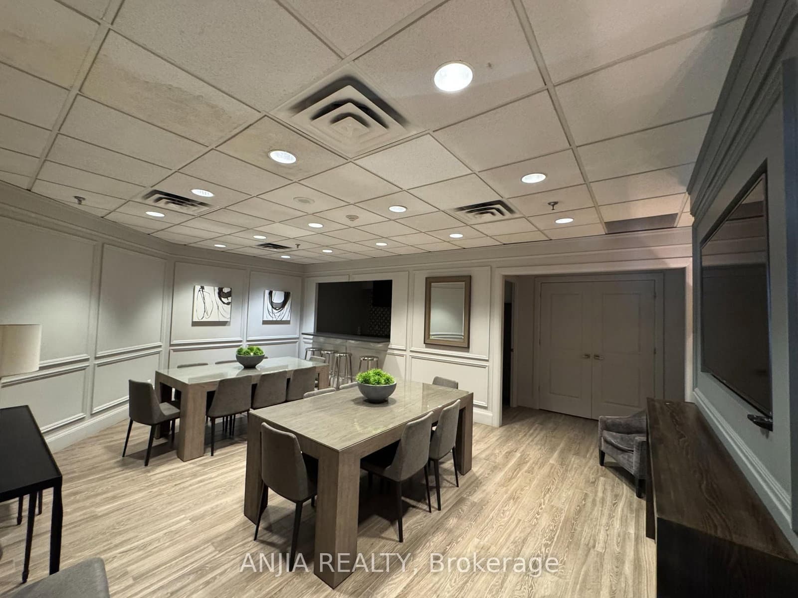 75 York Mills Road, Unit 211 - Image 2