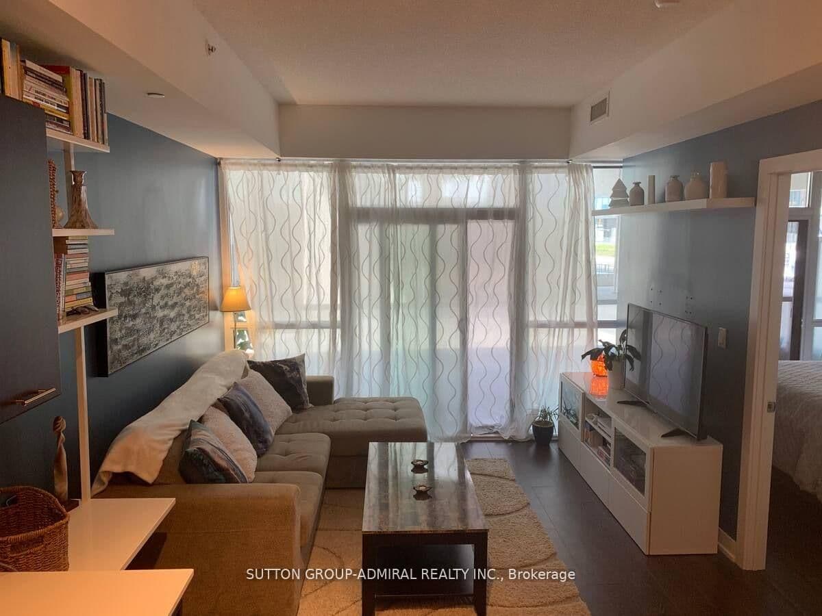 20 Bruyeres Mews, Unit 217 - Image 5