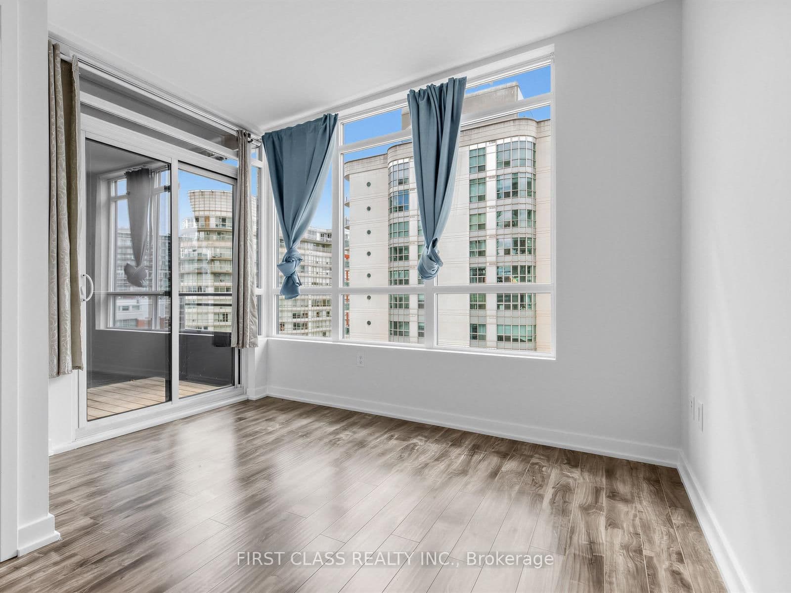 38 Dan Leckie Way, Unit 715 - Image 2