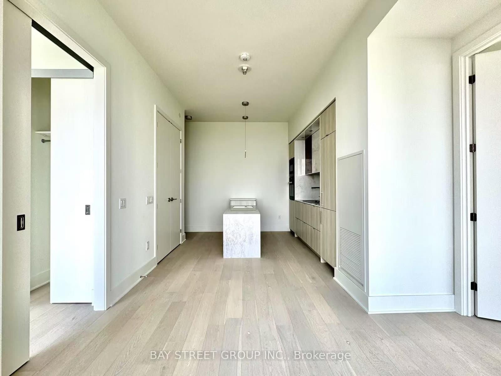 11 Yorkville Avenue, Unit 6006 - Image 6