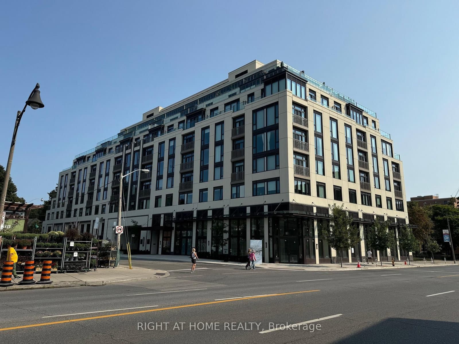 3 Strathgowan Avenue, Unit 326 - Image 2