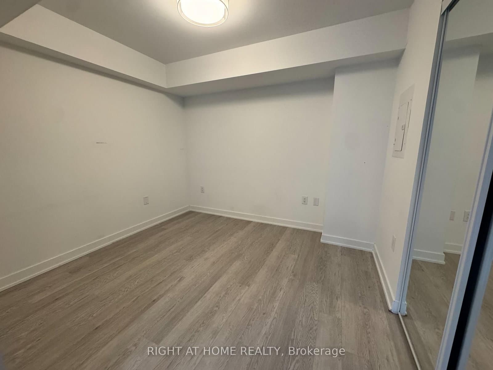 3 Strathgowan Avenue, Unit 326 - Image 4