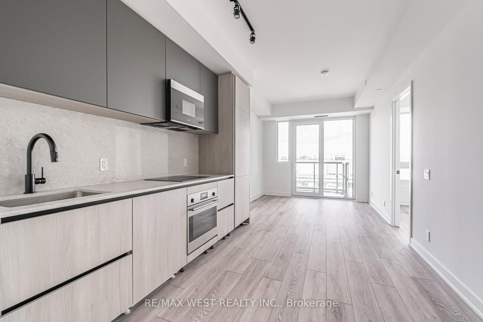 108 Peter Street, Unit 2601 - Image 1