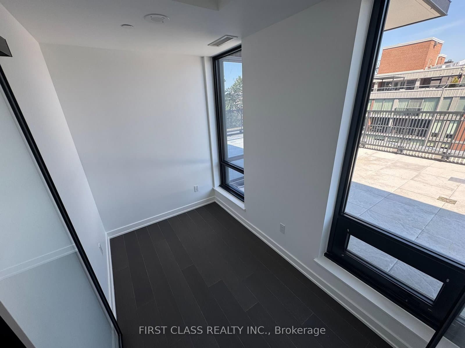 91 Montclair Avenue, Unit 822 - Image 5
