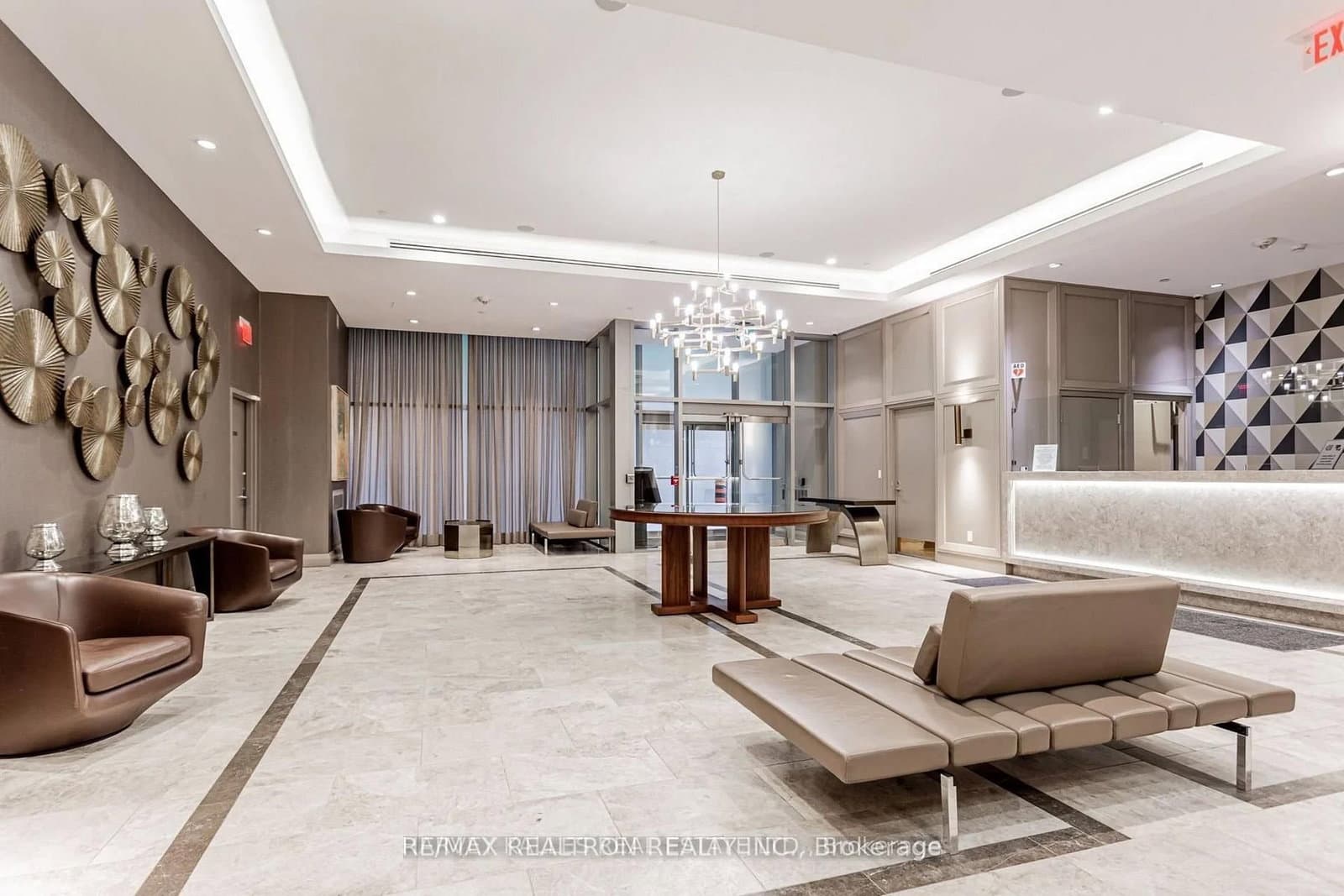 155 Yorkville Avenue - Image 4