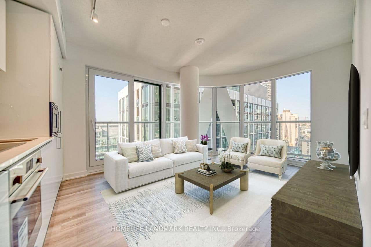 230 Simcoe Street, Unit 1919 - Image 2
