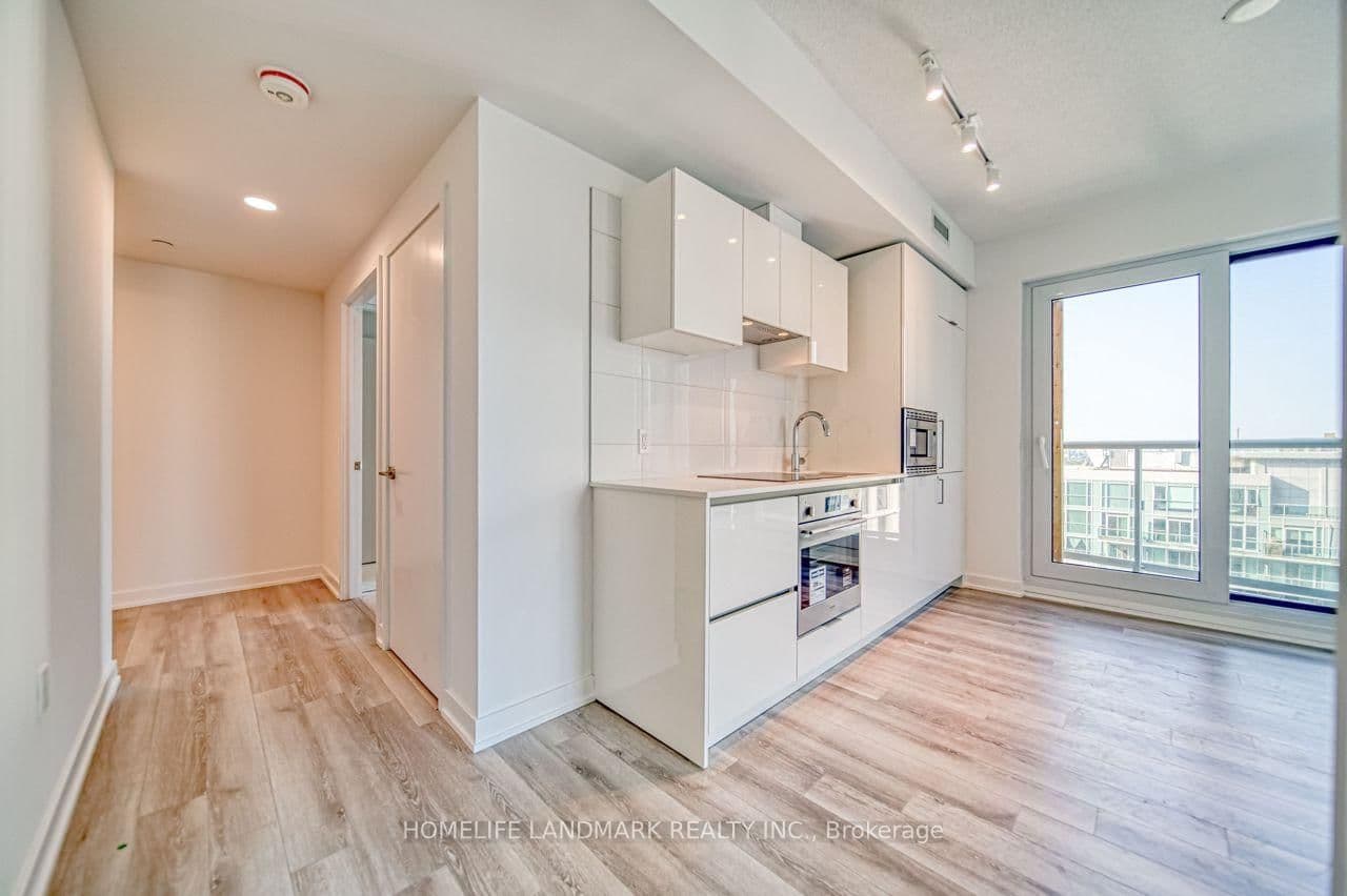 230 Simcoe Street, Unit 1919 - Image 4