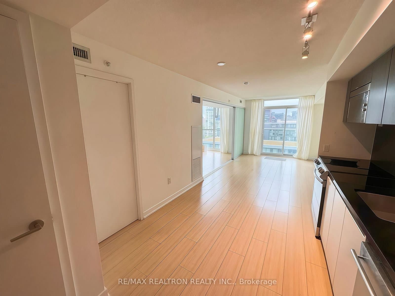 85 Queens Wharf Road, Unit 1211 - Image 3