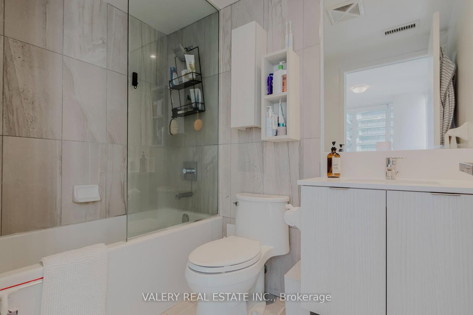 195 Redpath Avenue, Unit 712 - Image 5