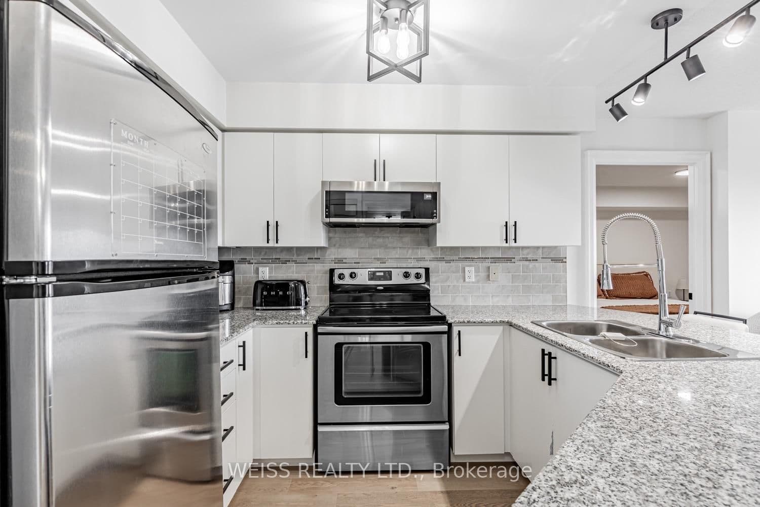 872 Sheppard Avenue W, Unit 609 - Image 3