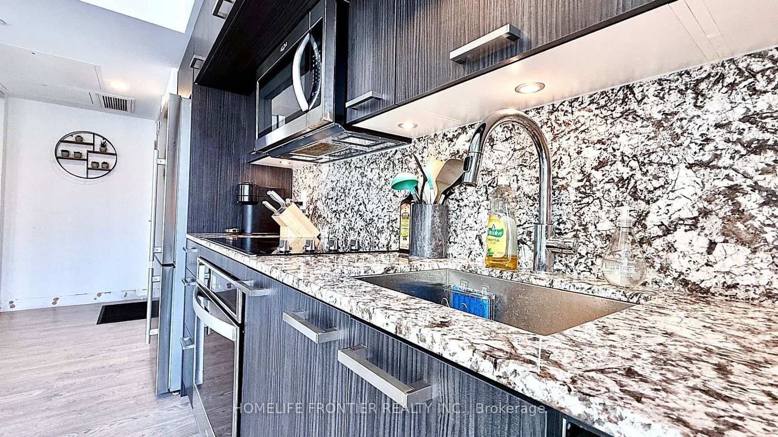 50 McCaul Street, Unit 805 - Image 5