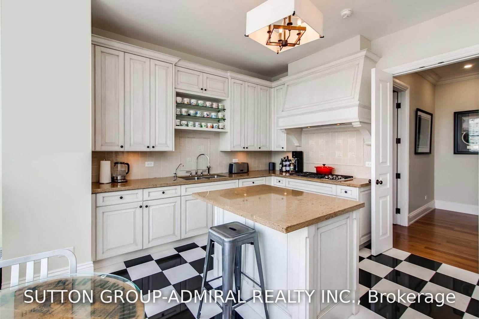 183 Wellington Street W, Unit 2202 - Image 5