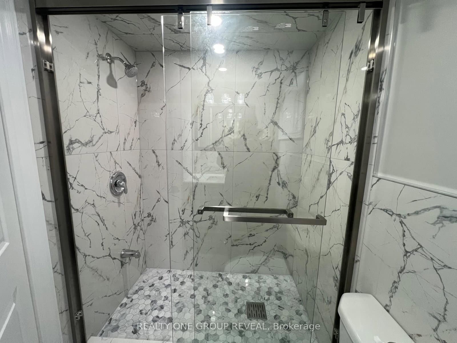 75 Regatta Crescent, Unit Basement - Image 2