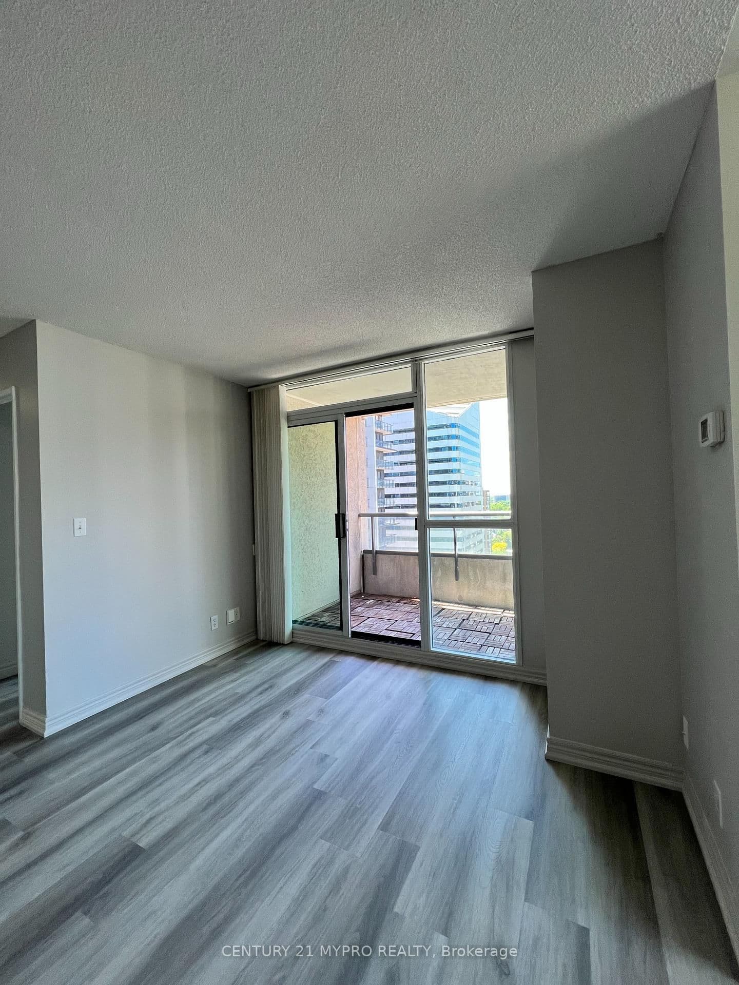 23 Hollywood Avenue, Unit 2702 - Image 5