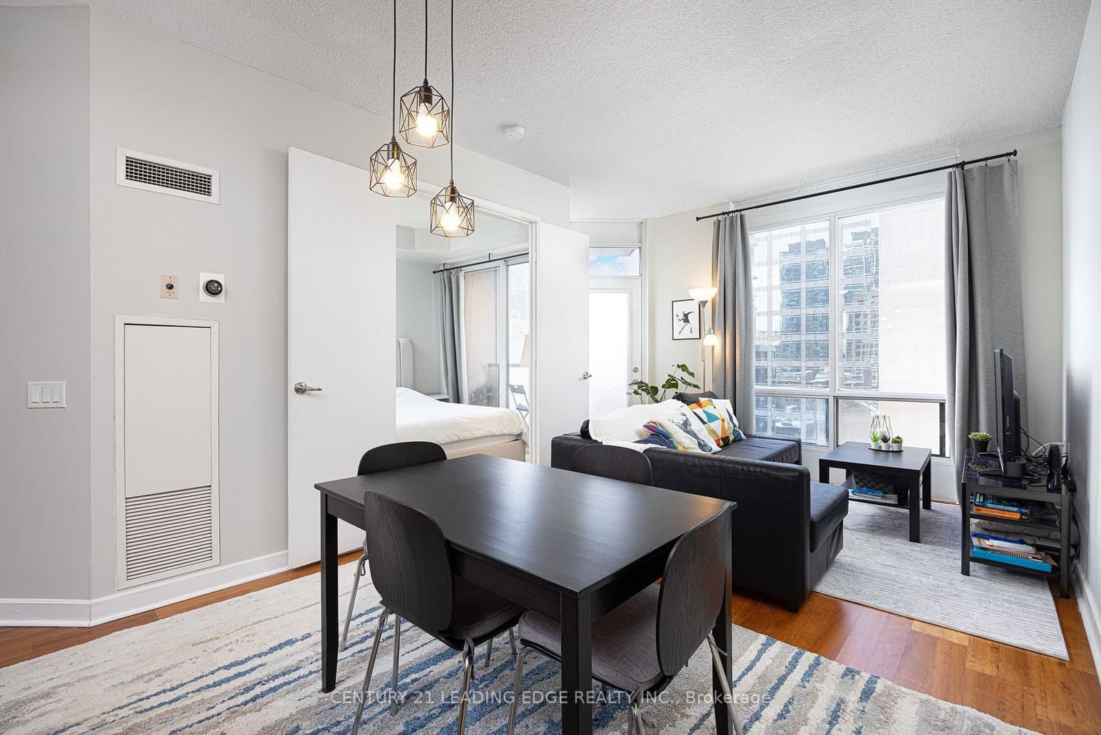85 Bloor Street E, Unit 1413 - Image 5