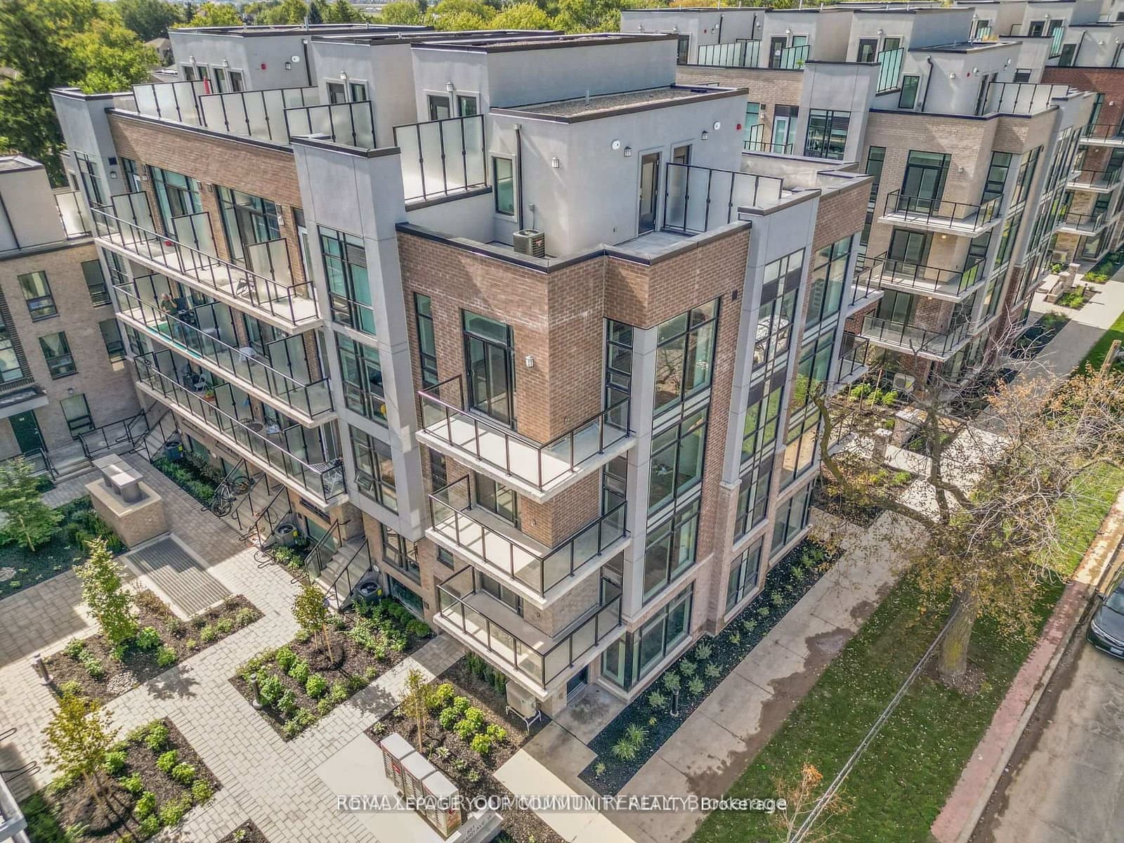 11-851 Sheppard Avenue, Unit 3rd - Image 5