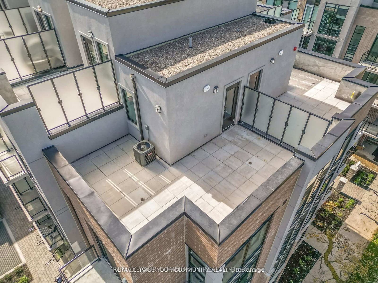 11-851 Sheppard Avenue, Unit 3rd - Image 6
