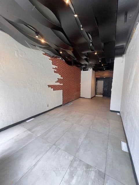632 Bloor Street W - Image 3