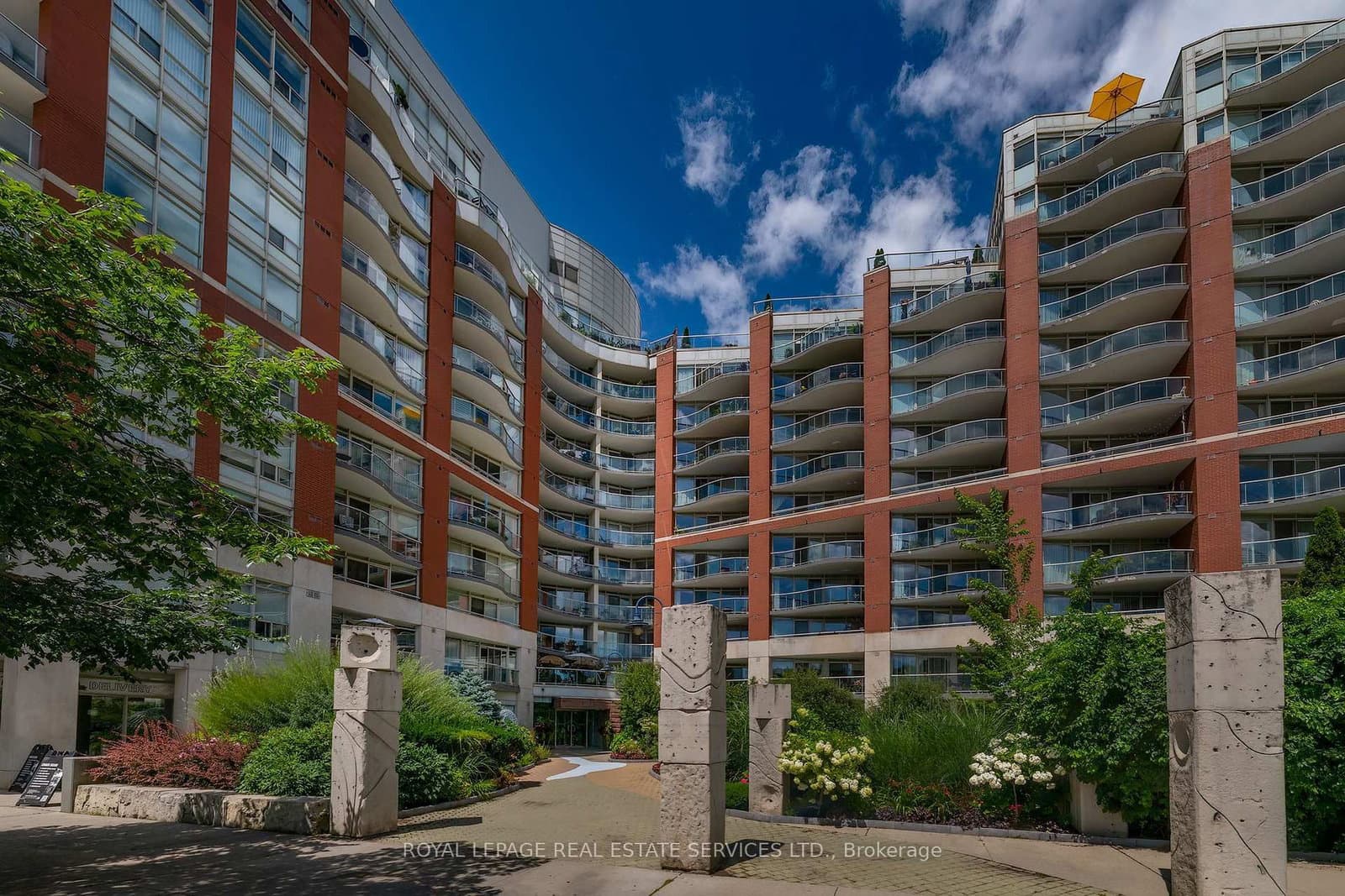 550 Queens Quay W, Unit 707 - Image 1