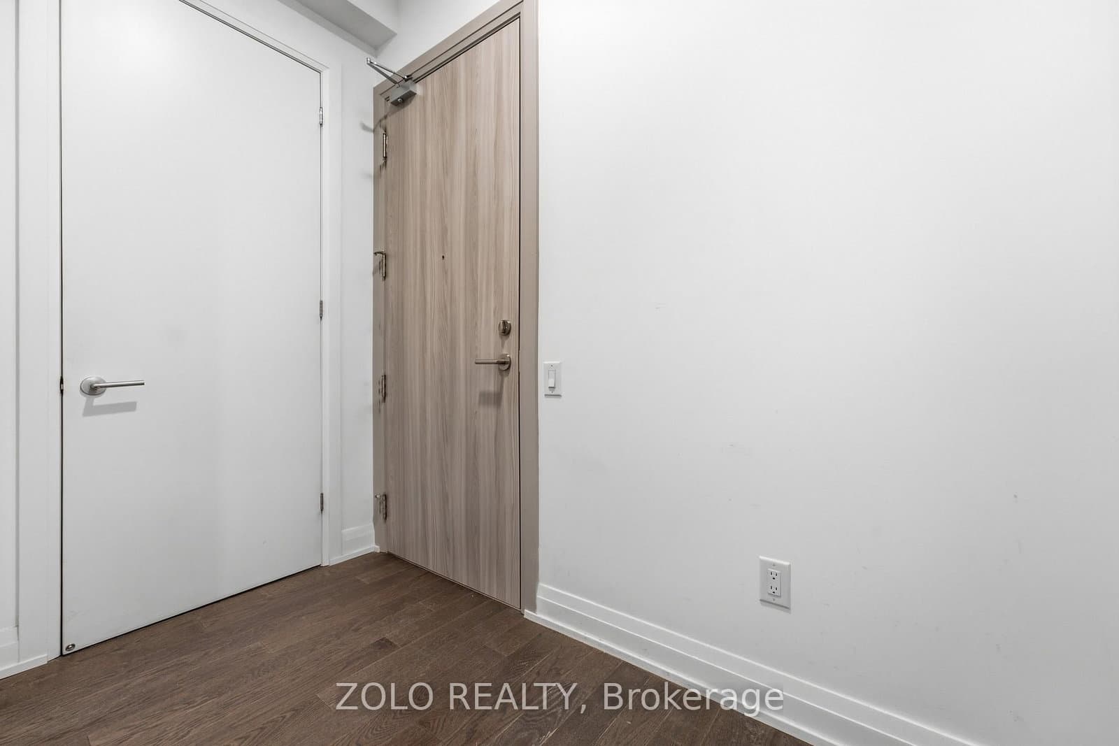 75 Canterbury Place, Unit PH303 - Image 2