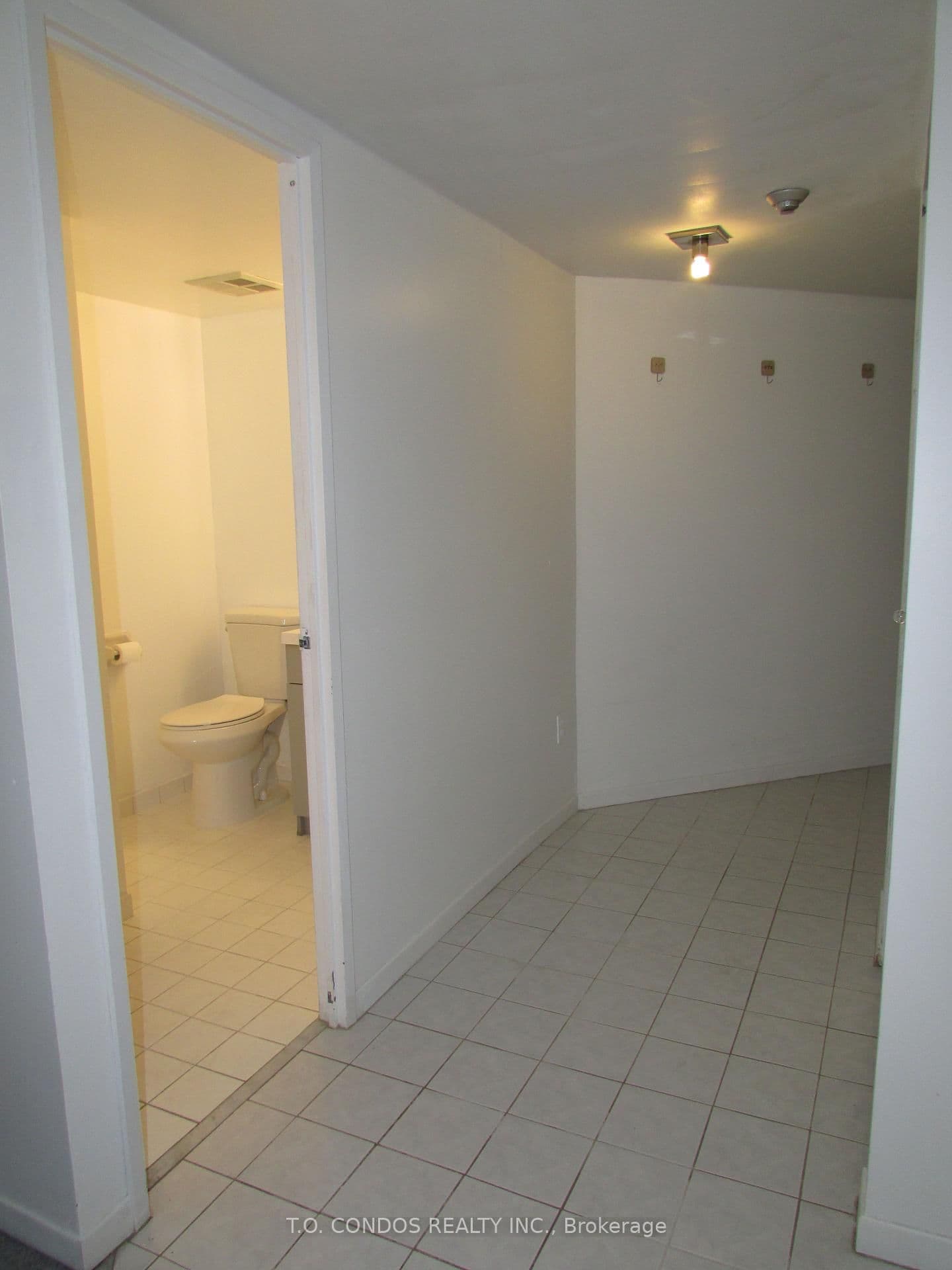 1001 Bay Street, Unit 809 - Image 4
