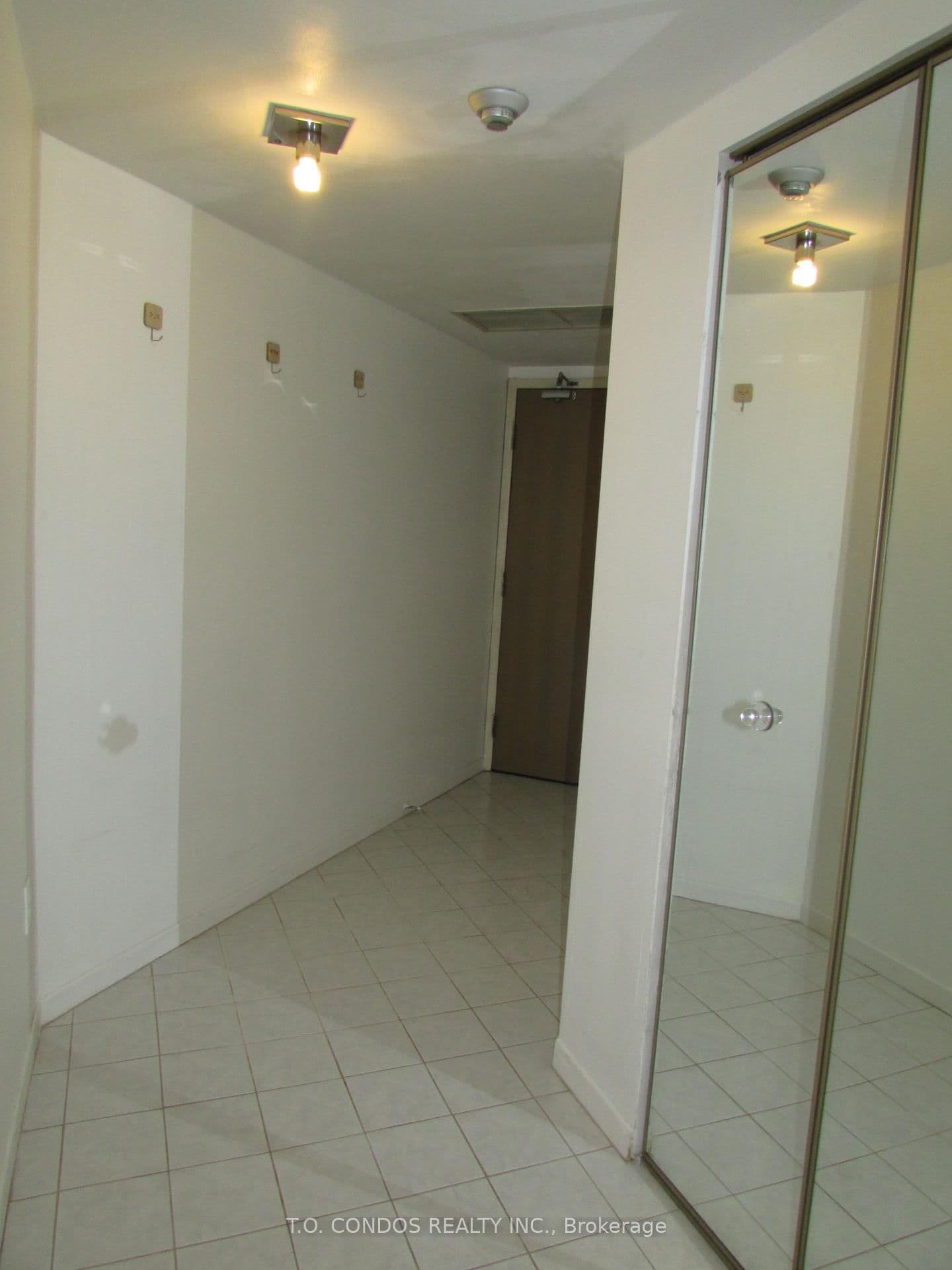 1001 Bay Street, Unit 809 - Image 6
