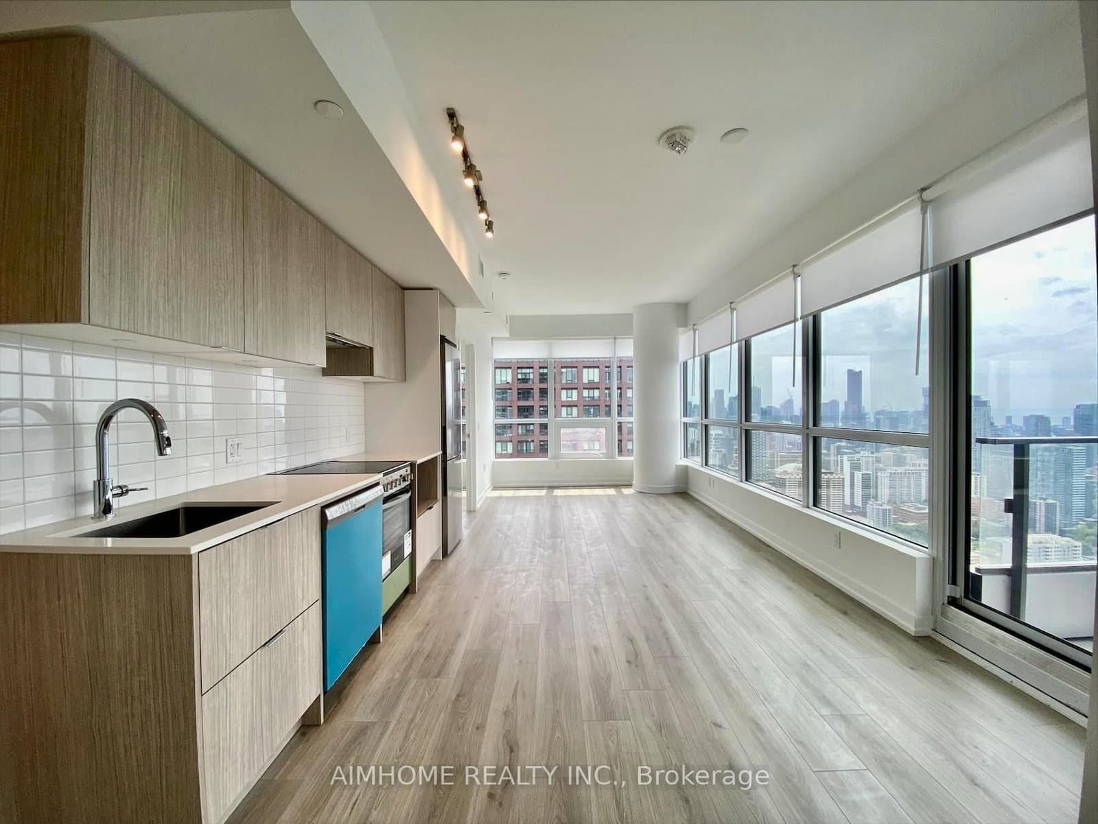 395 Bloor Street E, Unit 4902 - Image 3