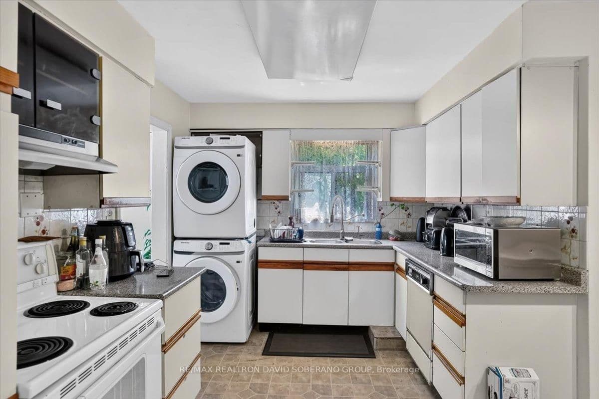 19 Wigan Crescent - Image 6