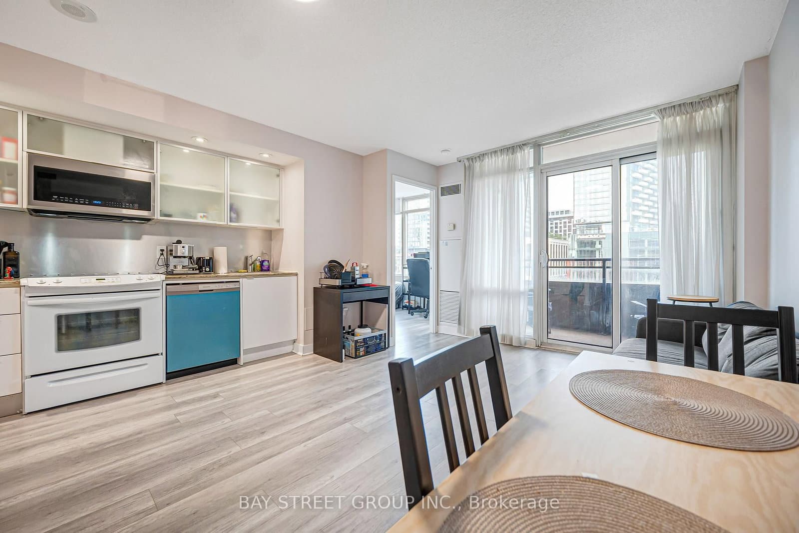 25 Telegram Mews, Unit 816 - Image 3