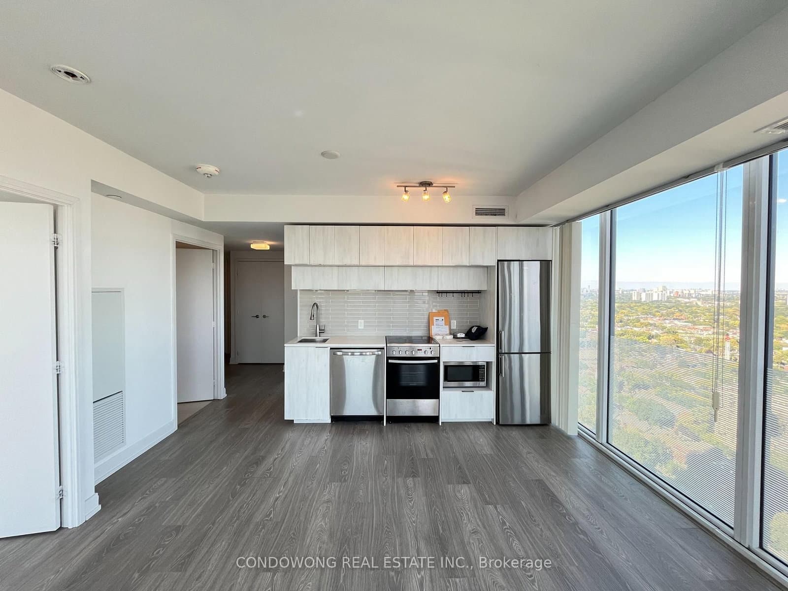 #3905 - 181 Dundas Street E