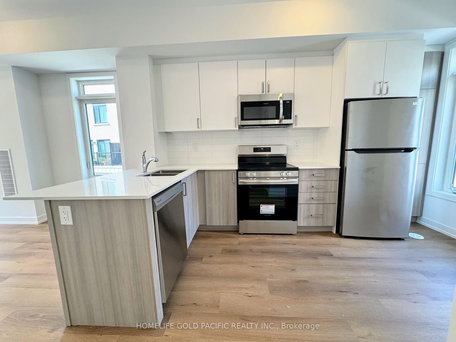 5 Spruce Pines Crescent - Image 6