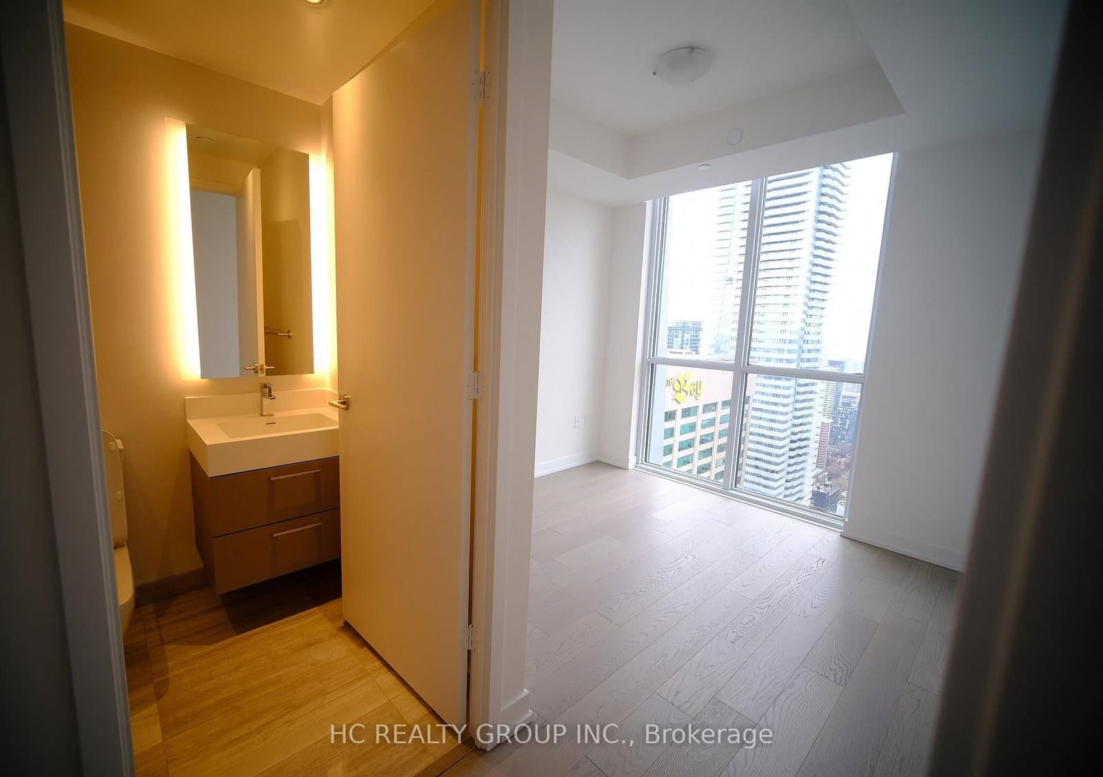 1 Yorkville Avenue, Unit 4512 - Image 6