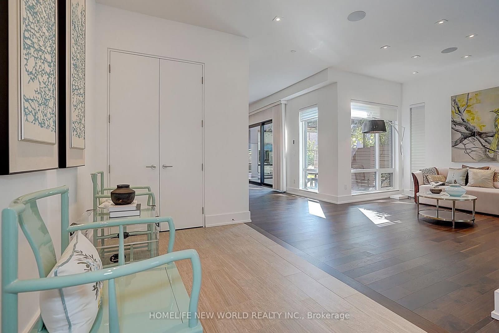 7 Valliere Place W - Image 4