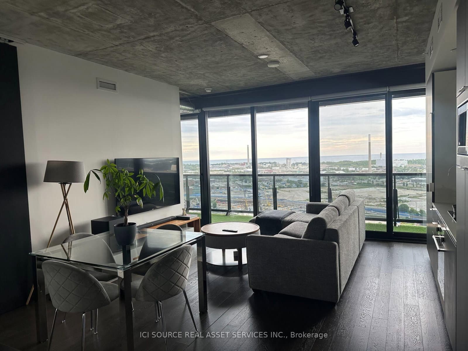 170 Bayview Avenue, Unit 2407 - Image 4