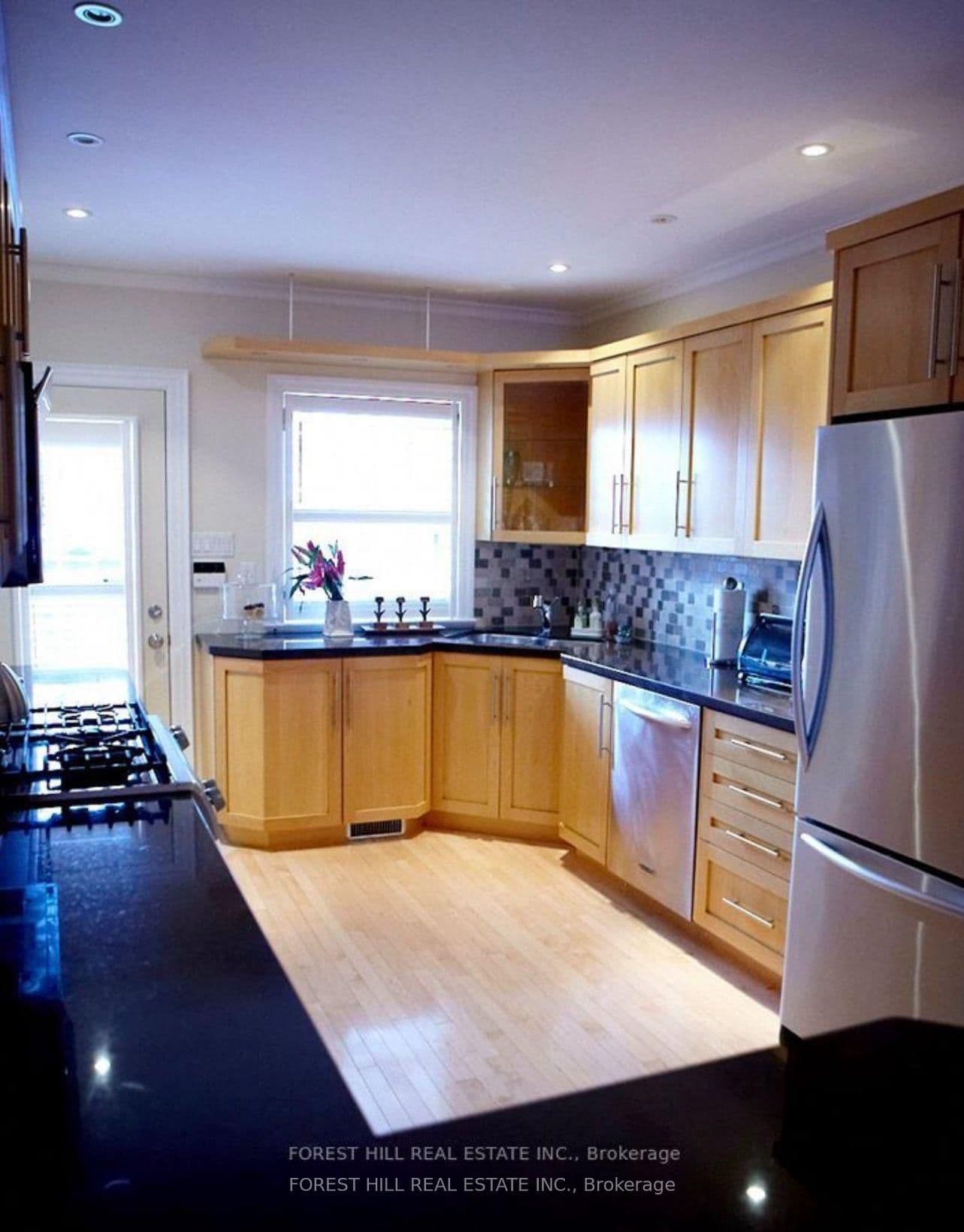 123 Helendale Avenue - Image 5