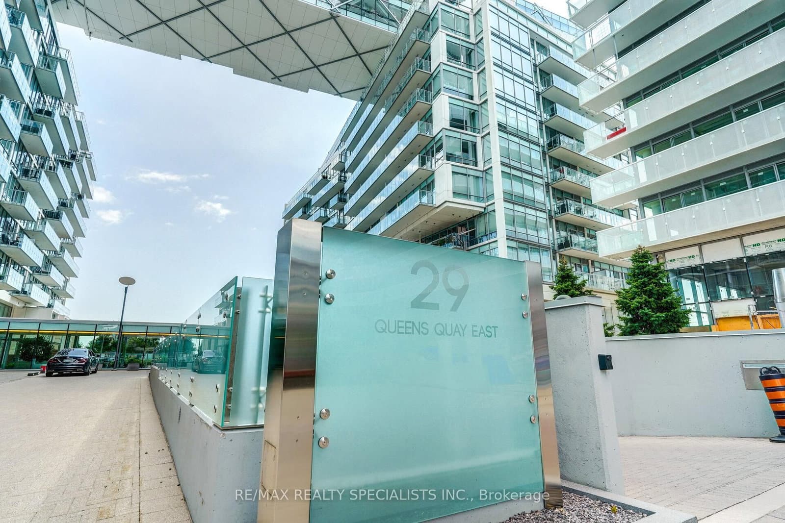 29 Queens Quay E, Unit 1118 - Image 2