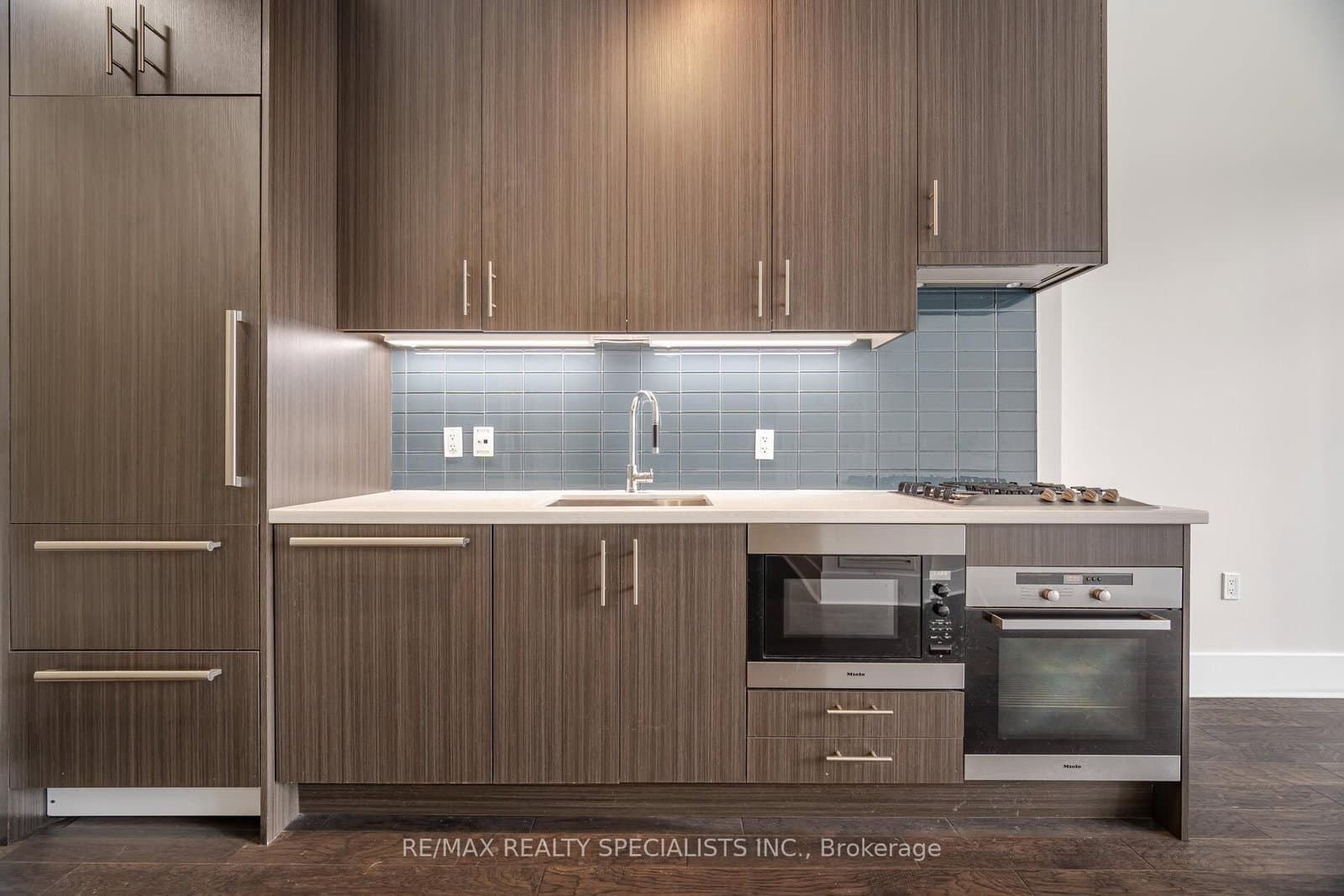 29 Queens Quay E, Unit 1118 - Image 6