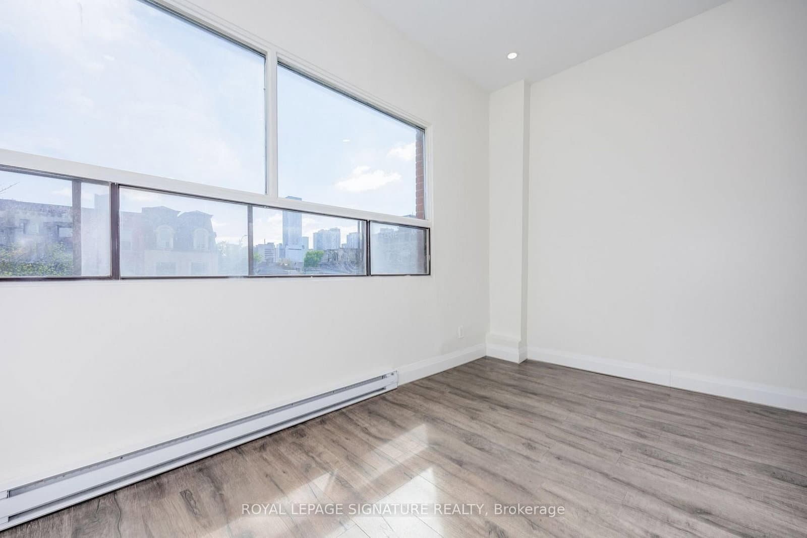 414 Spadina Avenue, Unit 2nd Floor - Image 5