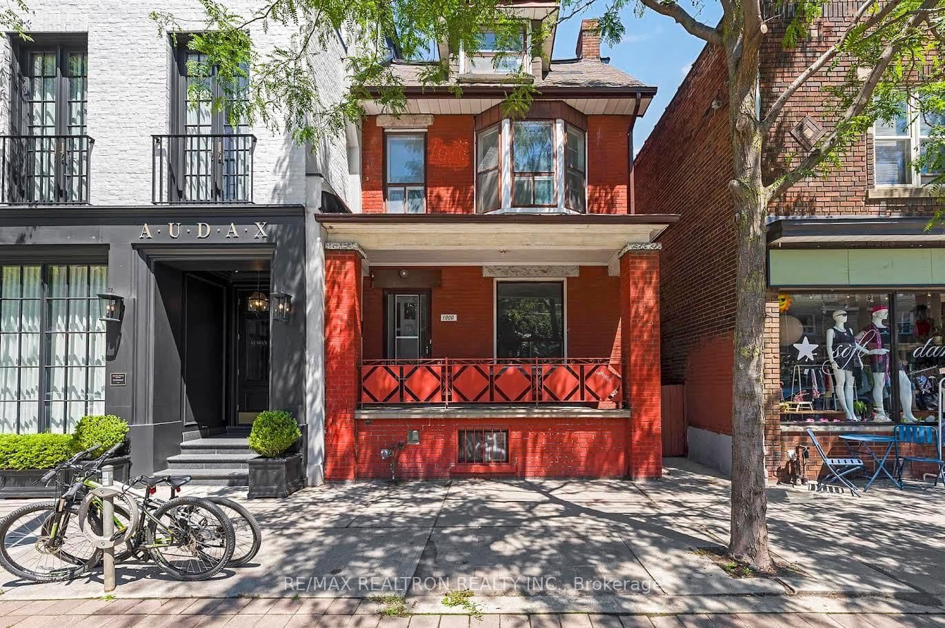 1000 Dundas Street W - Image 2